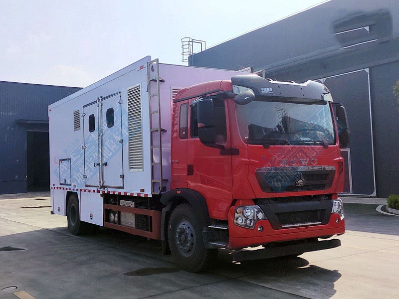 重汽T5G移动应急电源车100-500kW