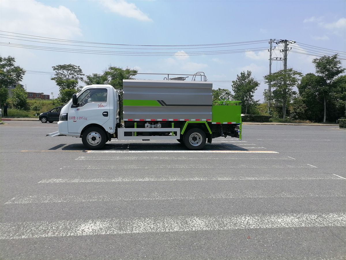 HKH5045TYHEWL型路面养护车